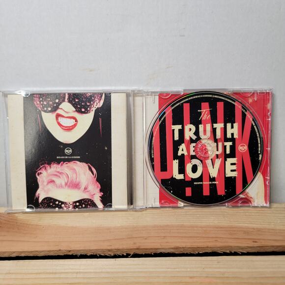 CD Pink - The Truth About Love - Picture 2 of 6